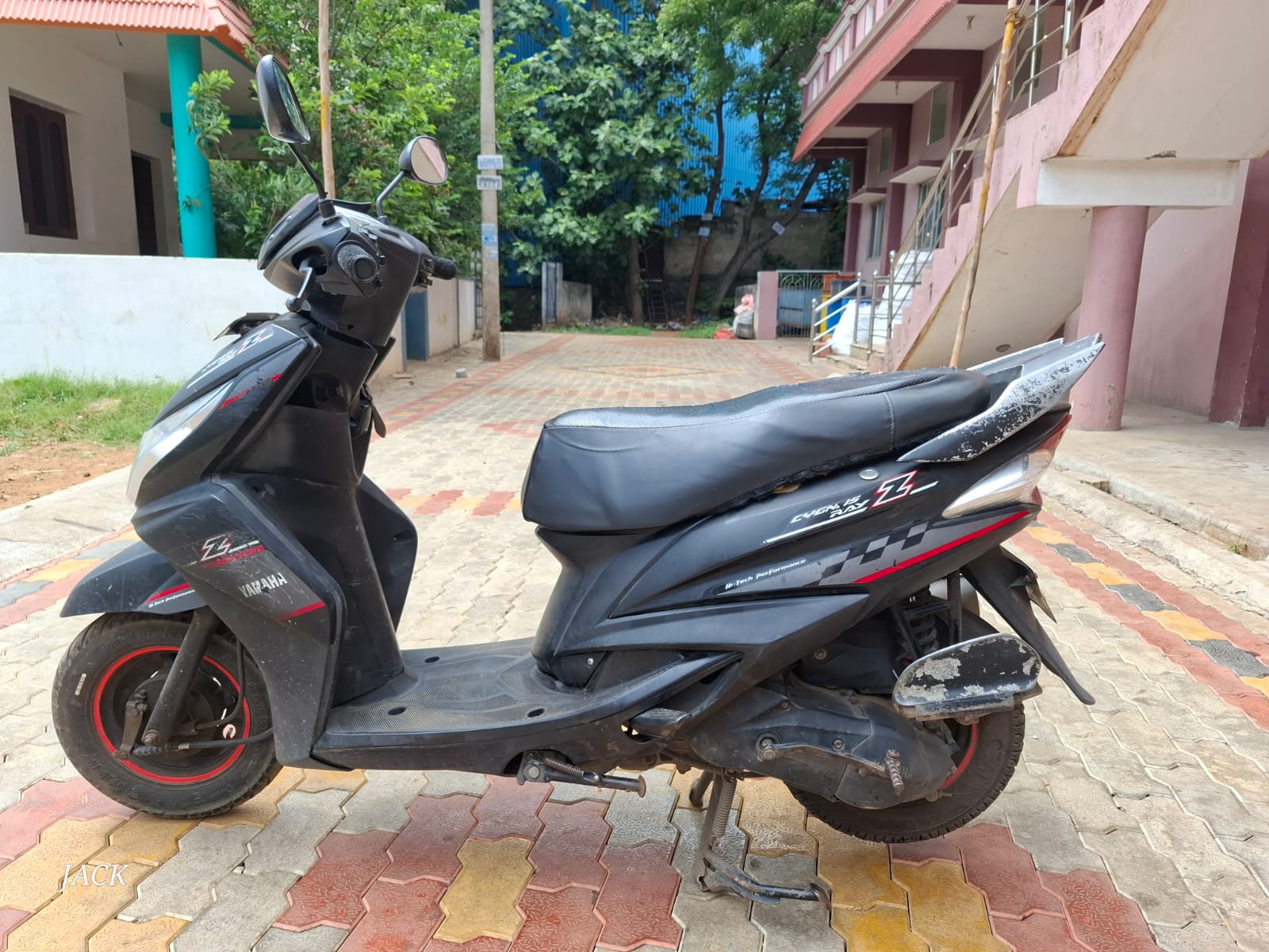 Yamaha Ray ZR 125