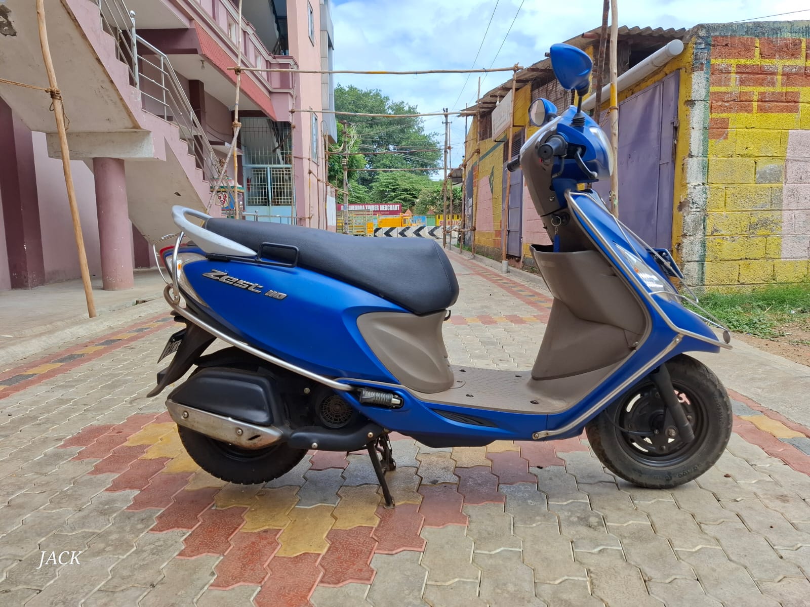 TVS Scooty Zest 110