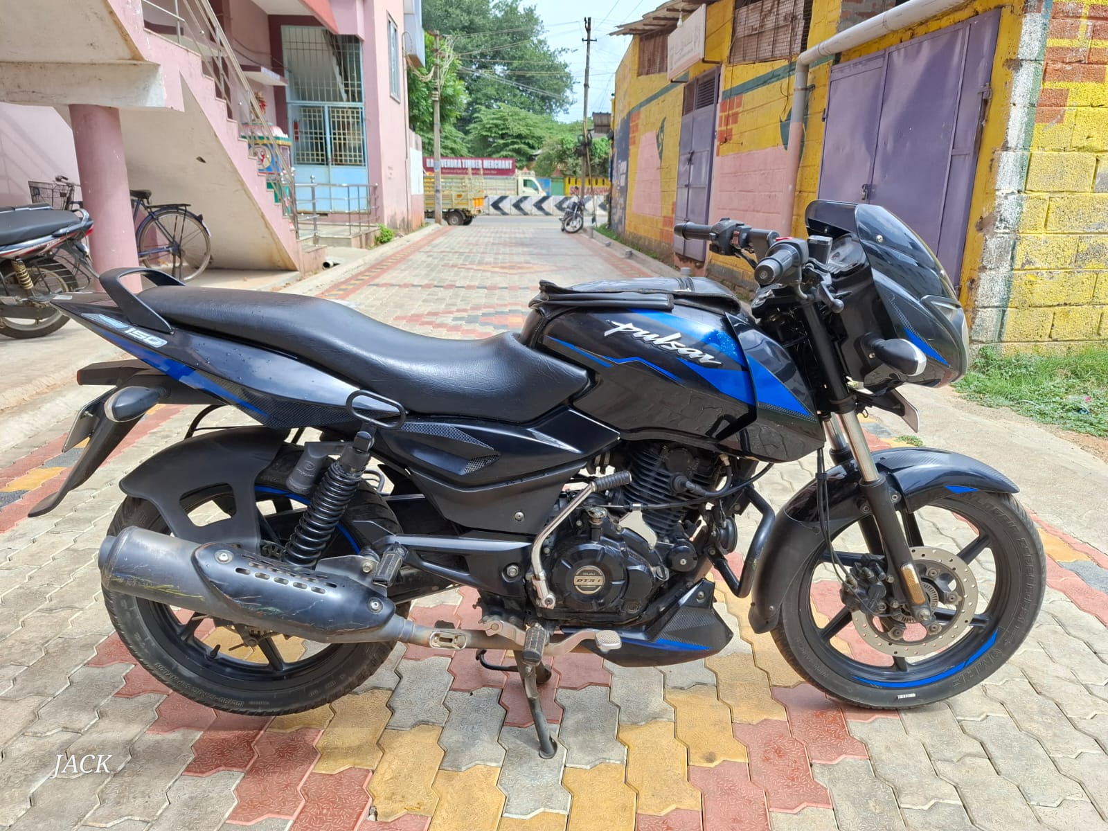 Bajaj Pulsar 150